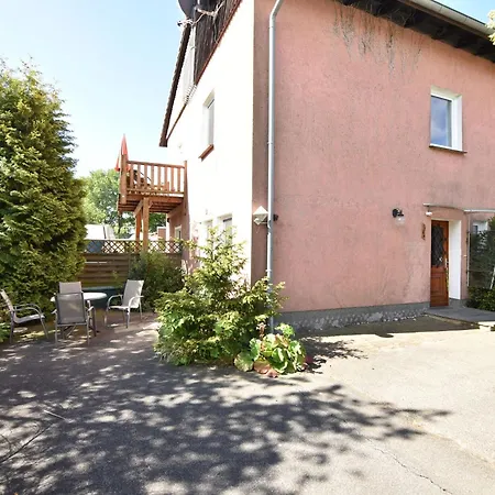 Апартаменты Cozy In Near The Beach Рерик