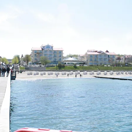 Апартаменты Cozy In Near The Beach