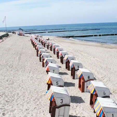 Апартаменты Cozy In Near The Beach